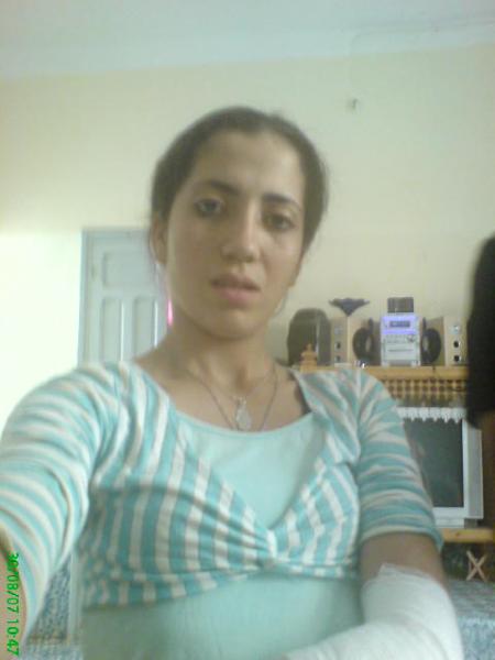 hna rani jaya la france tfou