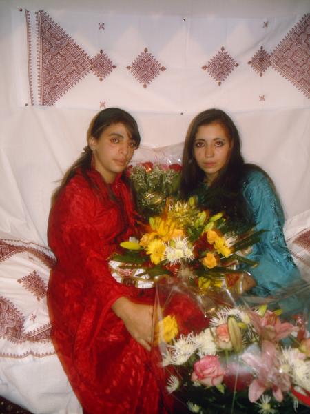 dima siham hna rahna 3yanin